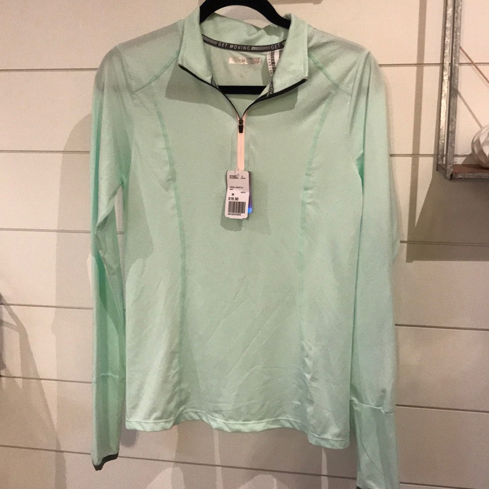 NWT Forever 21 Reflective Dryfit Workout  Top - M